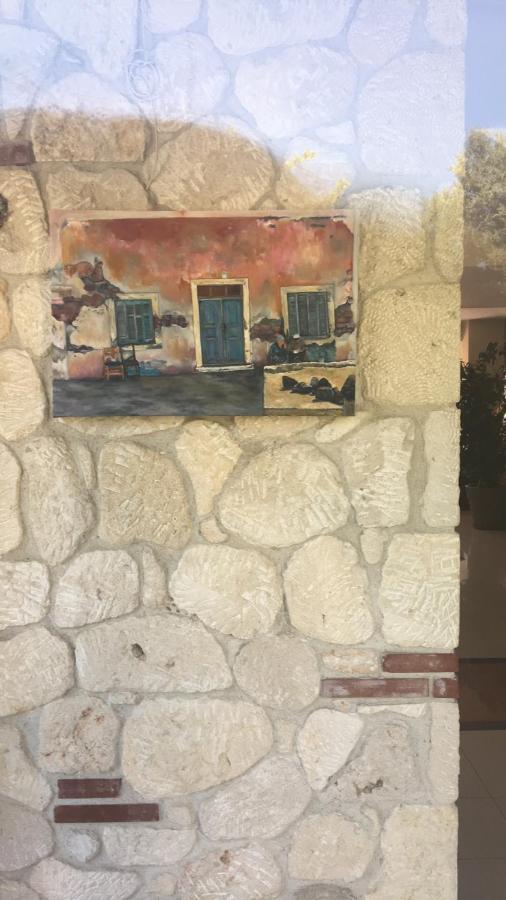 Lesse Hotel Chalkidiki Bagian luar foto
