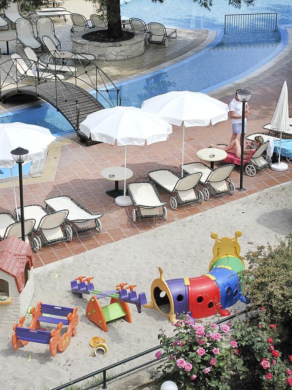 Lesse Hotel Chalkidiki Bagian luar foto