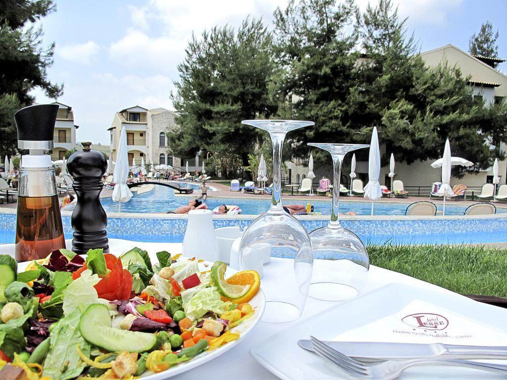 Lesse Hotel Chalkidiki Bagian luar foto
