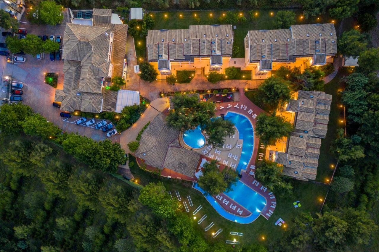 Lesse Hotel Chalkidiki Bagian luar foto