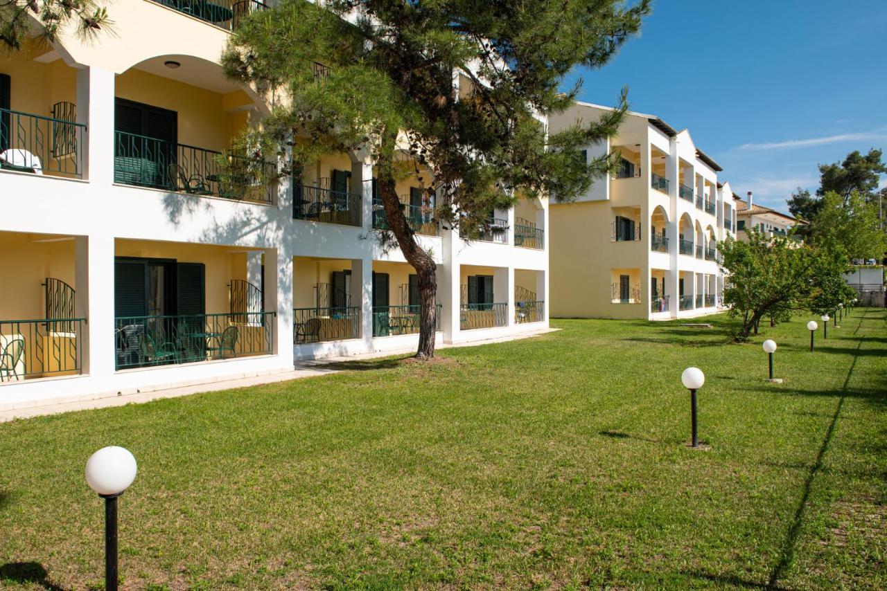 Lesse Hotel Chalkidiki Bagian luar foto