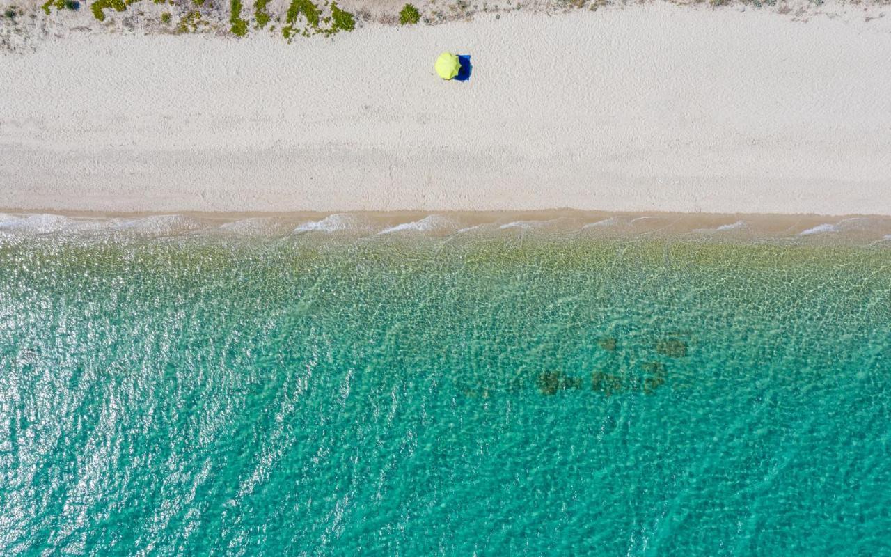 Lesse Hotel Chalkidiki Bagian luar foto